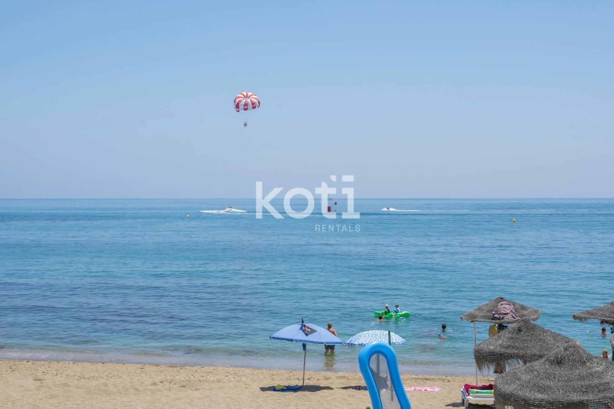 Estudio En Primerisima Linea Apartment Benalmadena Bagian luar foto